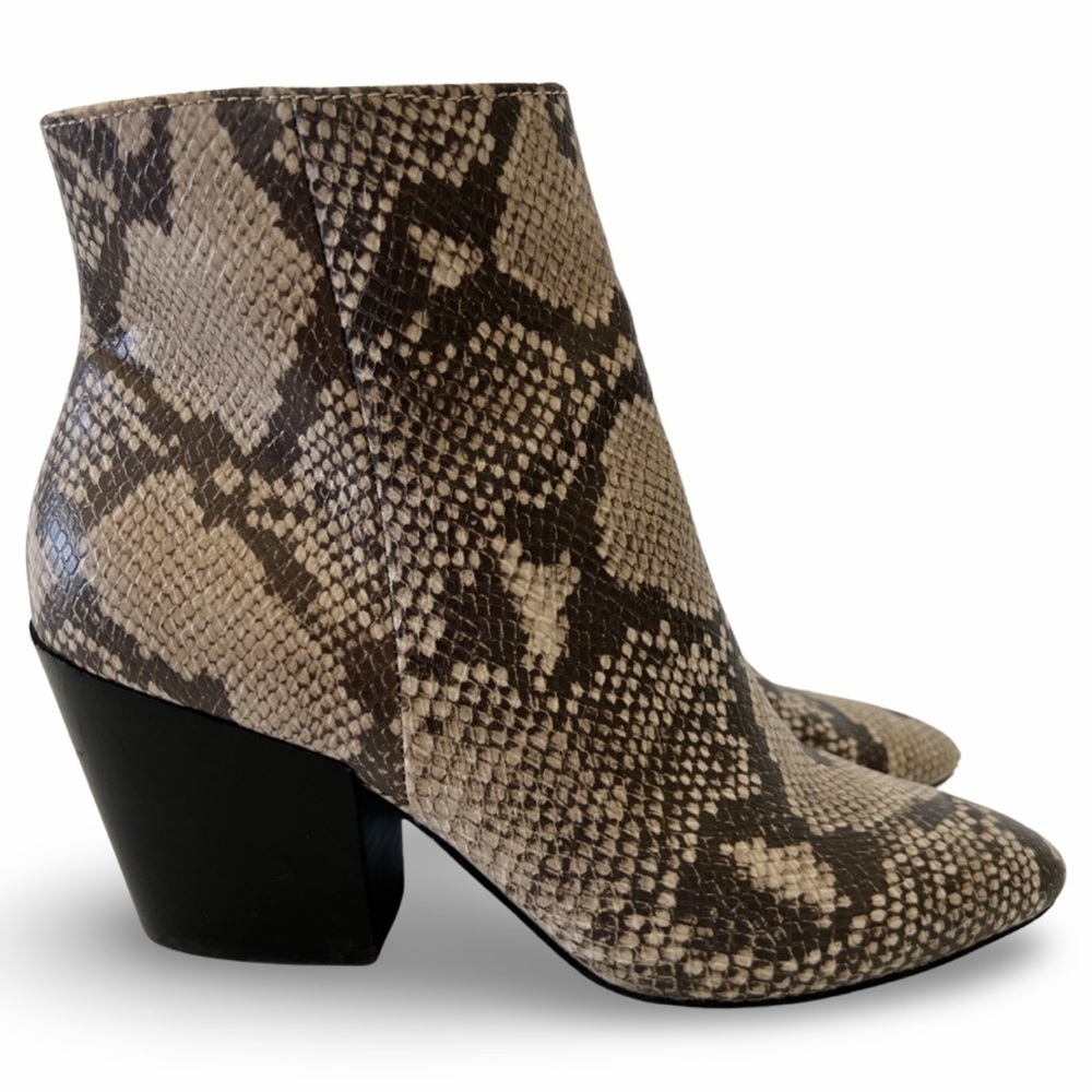 Dolce Vita Deedee Snake Print Kitten Heel Pointed Ankle Booties Size US 7.5 - Picture 3 of 8